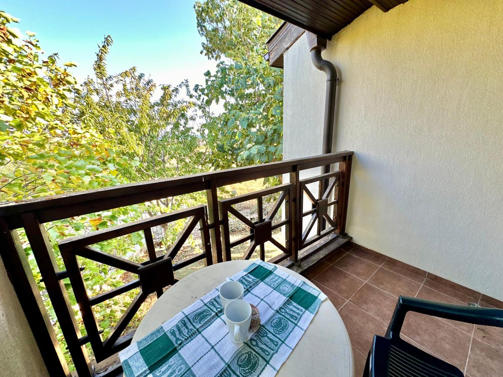 Menada Imperial Heights Villas Sunny Beach Exterior foto